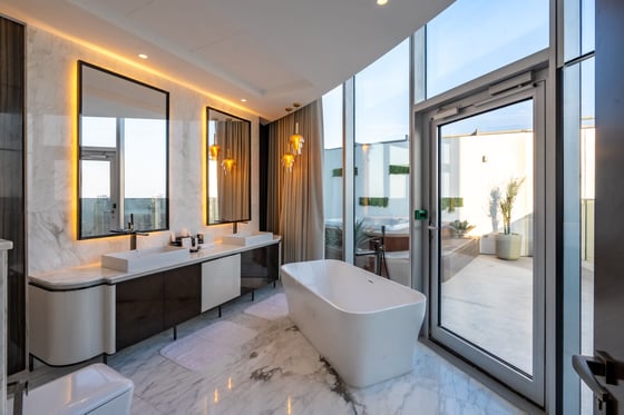 Extraordinary Penthouse with Rooftop Terrace, picture 14