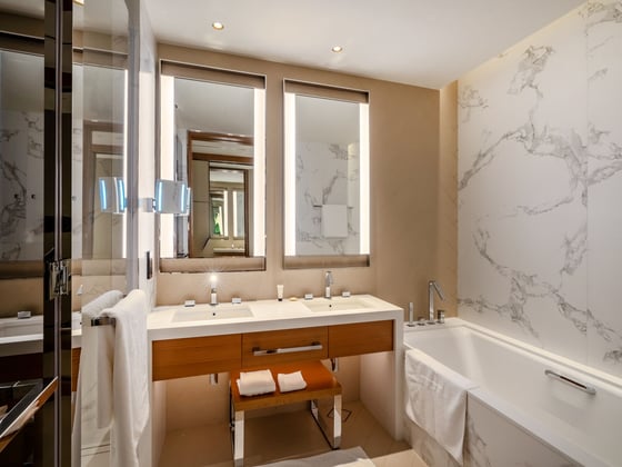 High Floor Luxury 2-Bedroom | Downtown Elegance, picture 14
