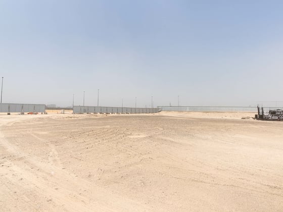 Prime plot on Bukadra Canal and Promenade, picture 9