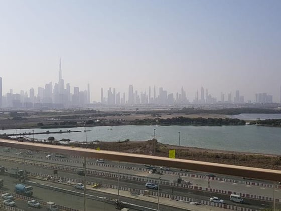 Prime plot on Bukadra Canal and Promenade, picture 1