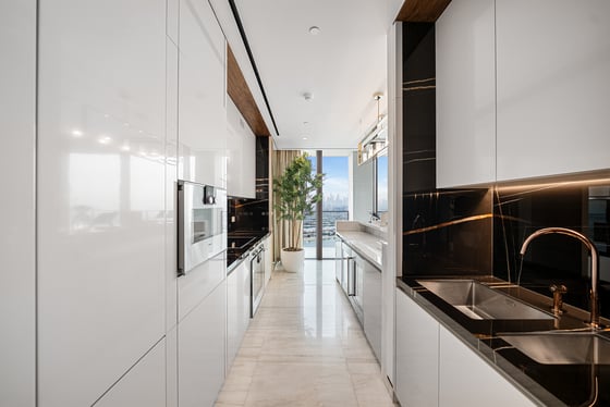 **An Exquisite Residence with Penthouse Prestige**, picture 12