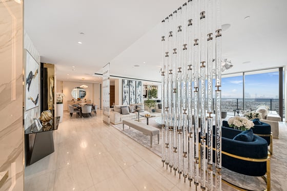 **An Exquisite Residence with Penthouse Prestige**, picture 4