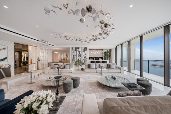 **An Exquisite Residence with Penthouse Prestige**, picture 8