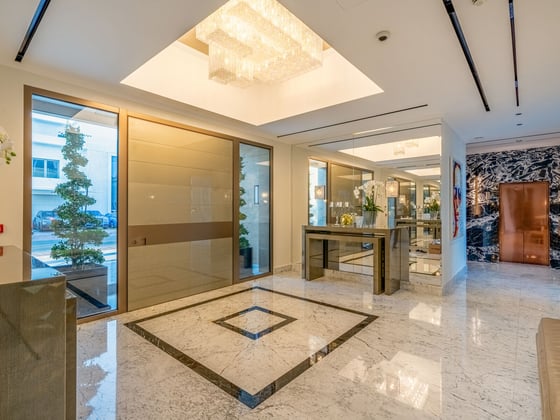 The Palm Jumeirah&#039;s Most Luxurious Beach Villa, picture 16