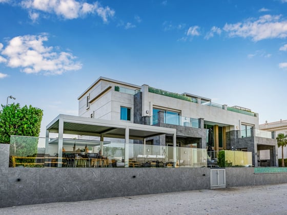 The Palm Jumeirah&#039;s Most Luxurious Beach Villa, picture 18