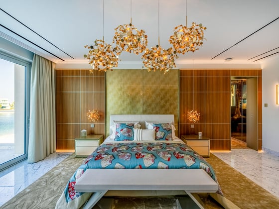 The Palm Jumeirah&#039;s Most Luxurious Beach Villa, picture 12