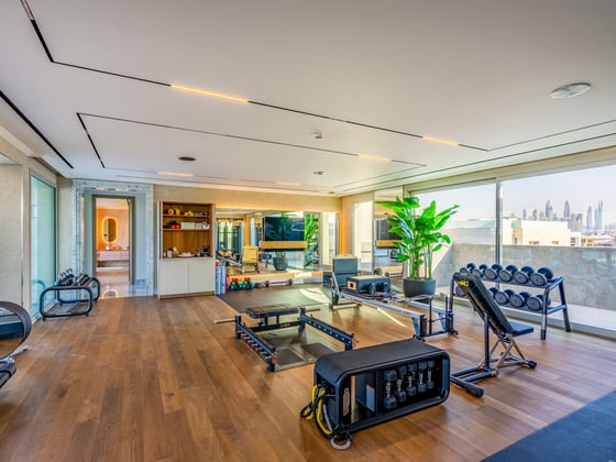 The Palm Jumeirah&#039;s Most Luxurious Beach Villa, picture 25