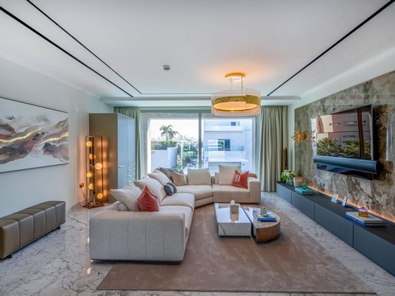 The Palm Jumeirah&#039;s Most Luxurious Beach Villa, picture 7
