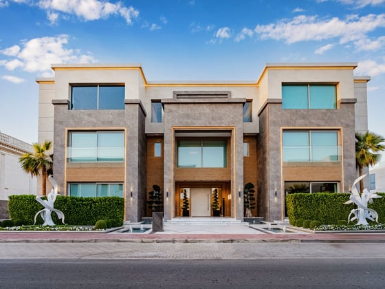 The Palm Jumeirah&#039;s Most Luxurious Beach Villa, picture 31