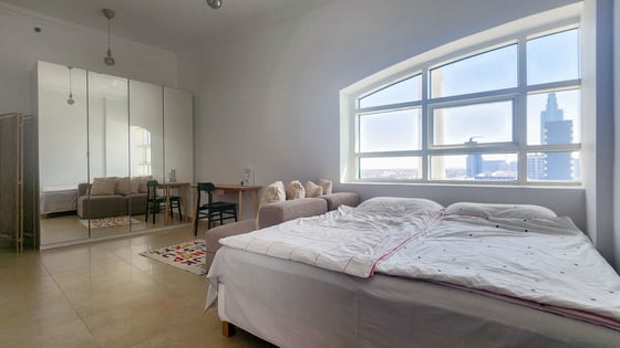 Spacious Terrace, Penthouse, Newly Renovated, picture 6