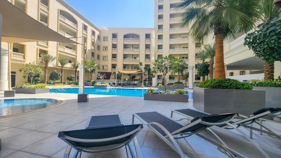 Spacious Terrace, Penthouse, Newly Renovated, picture 1