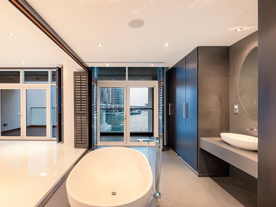 Investor Deal | 5BR Villa with a Vast Terrace, picture 11