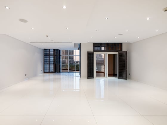 Investor Deal | 5BR Villa with a Vast Terrace, picture 2