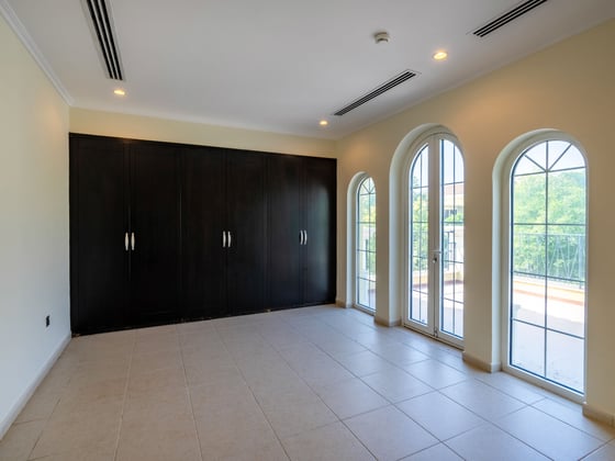 Exclusive listing| Vacant | Landscaped garden, picture 11