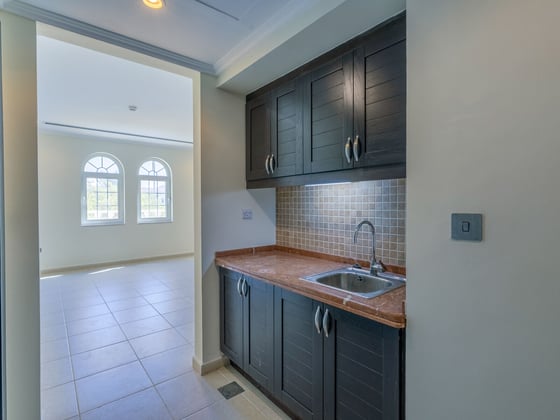 Exclusive listing| Vacant | Landscaped garden, picture 13