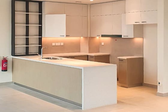 Exceptional Family Living | Stunning 3-Bed Villa, picture 3