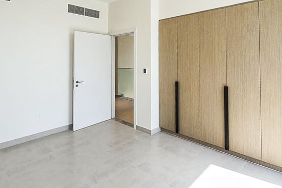 Exquisite Living | Golf Course View | Upgraded, picture 11