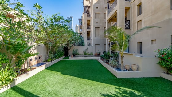 Luxury Garden Apartment with Iconic Burj Khalifa Backdrop, picture 5