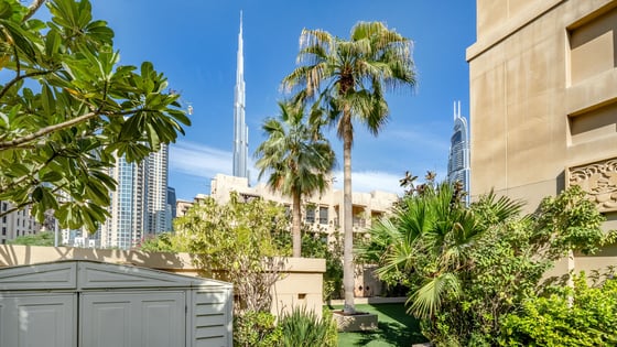 Luxury Garden Apartment with Iconic Burj Khalifa Backdrop, picture 7