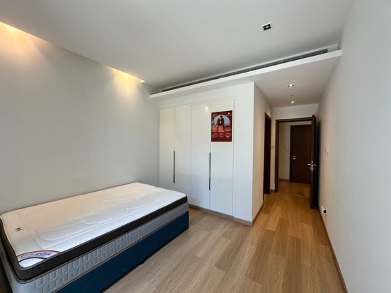Burj Views | Upgraded | Vacant Now, picture 30