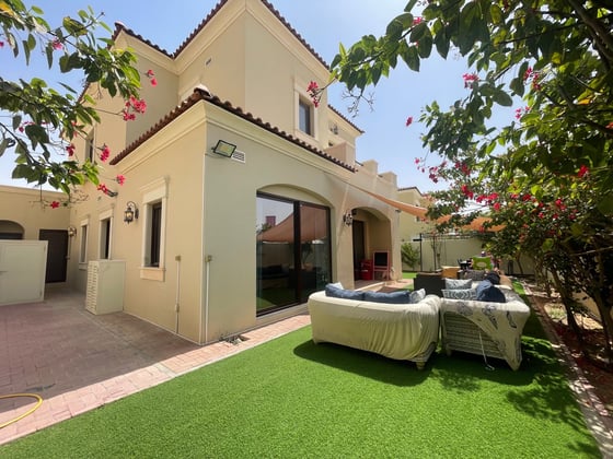 Lovely 3 Bedroom with Maids Room Samara Villa, picture 1