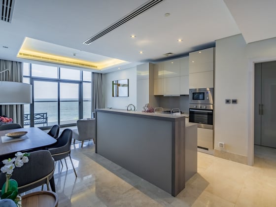 Fully furnished 2BR+maids with Panoramic Sea View., picture 4