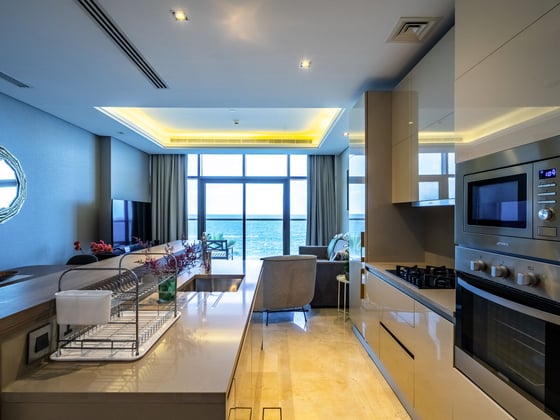 Fully furnished 2BR+maids with Panoramic Sea View., picture 5