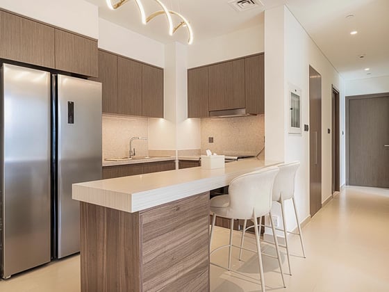 Upgraded l High floor l Blvd View l Vacant, picture 8