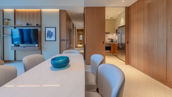Luxury Downtown Apartment Opposite Burj Khalifa, picture 11
