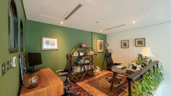 Fully Upgraded Two-Bedroom Duplex | Lake Views, picture 8