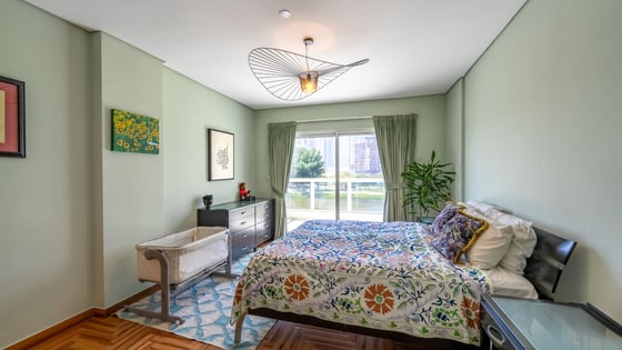 Fully Upgraded Two-Bedroom Duplex | Lake Views, picture 10