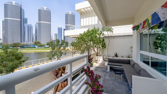Fully Upgraded Two-Bedroom Duplex | Lake Views, picture 18