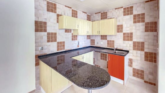 Specious| 2-Bedroom apartment | Hamza Tower, picture 3