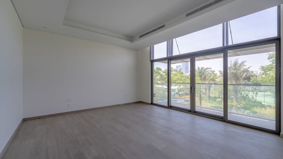 Contemporary T2 l Private Pool l No cables, picture 13
