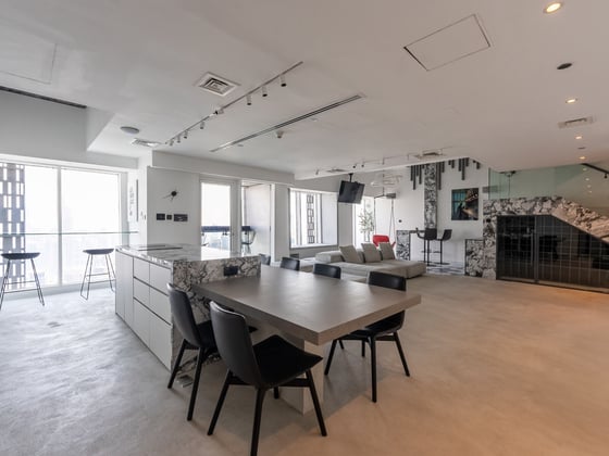 Full Marina View | Fully renovated 3BR Duplex |VOT, picture 2