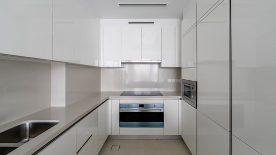 Full Canal View | Brand New 2BR with Maids Room, picture 6