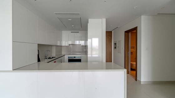 Full Canal View | Brand New 2BR with Maids Room, picture 7