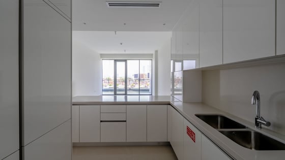 Full Canal View | Brand New 2BR with Maids Room, picture 5