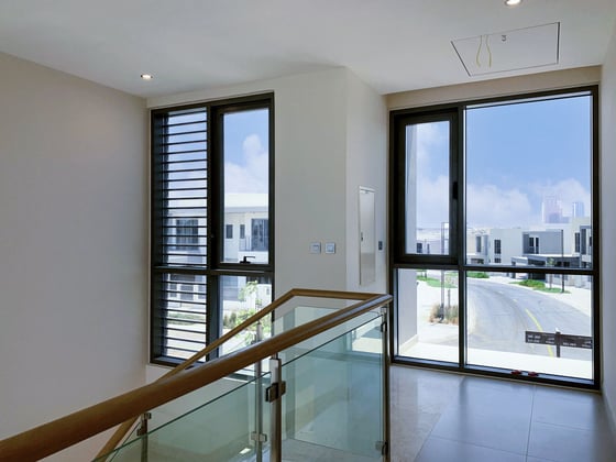 Fully Landscaped Villa | Close door Garage | Ready, picture 12