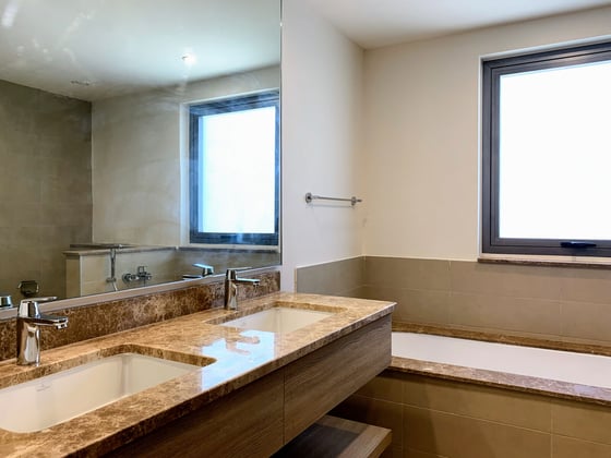 Fully Landscaped Villa | Close door Garage | Ready, picture 9