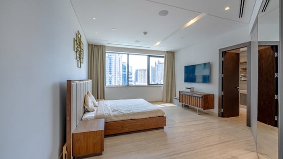 Rare Half floor unit with spectacular views, picture 10