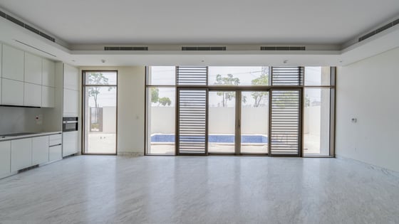 Best Price l Large Plot | Private Pool | Brand new, picture 2