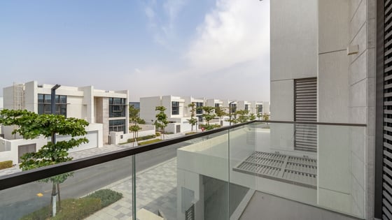 Luxurious Villa | Private Pool | Exclusive Community Living, picture 25