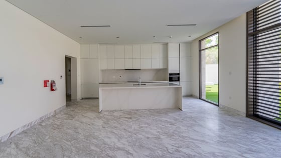 Luxurious Villa | Private Pool | Exclusive Community Living, picture 4