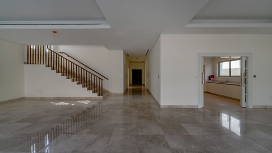 Stunning Luxury Villa | Prime Location | District One Phase III, picture 2