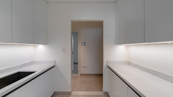 Stunning Luxury Villa | Prime Location | District One Phase III, picture 7