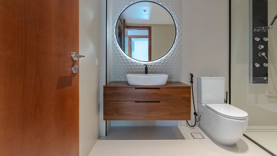 Upgraded Villa | Close to park | Landscaped Garden, picture 26