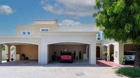 Upgraded Villa | Close to park | Landscaped Garden, picture 29