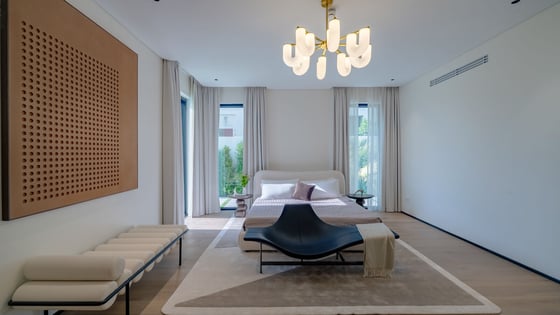 Refined Villa Living on the Golf Course, picture 14