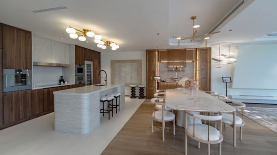 Refined Villa Living on the Golf Course, picture 6